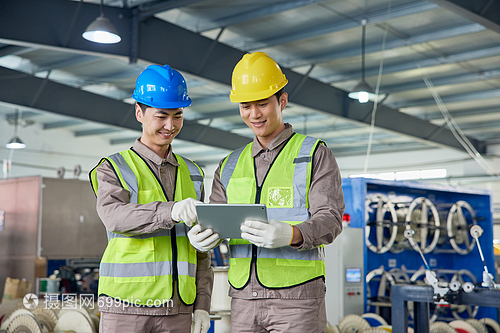 平板电脑 企业技术工人高效交流的新平台